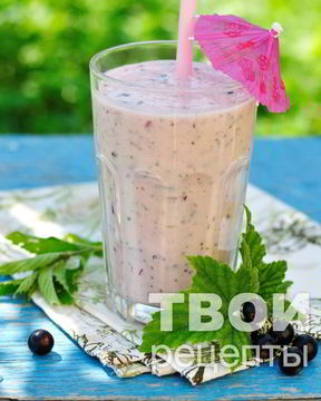 Смузи из черной смородины и мяты