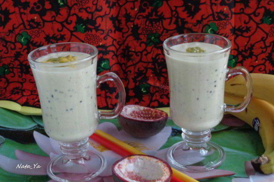 Рецепт смузей маракуйя-банан-кокос