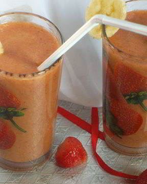 Смузи с бананом и зеленым чаем