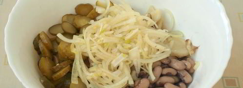 картофельный салат с фасолью и шампиньонами. Шаг 5