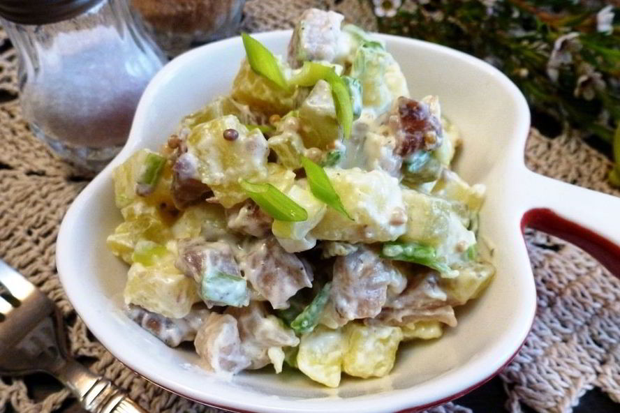 Рецепт картофельного салата с копченой рыбой