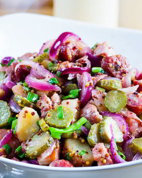 Картофельный салат с копченостями