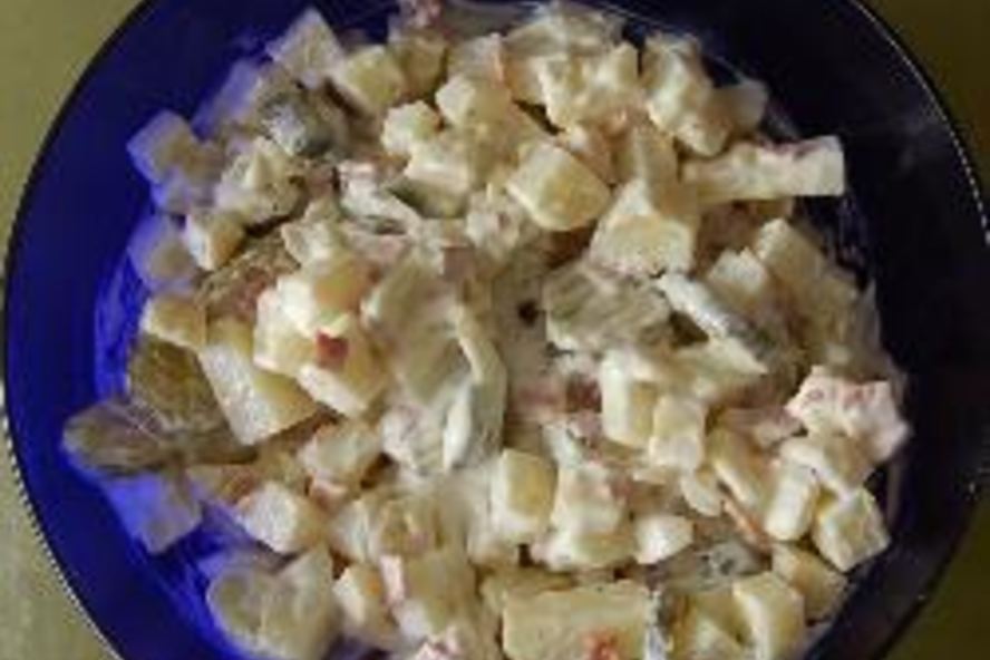Рецепт картофельного салата с жареной колбасой