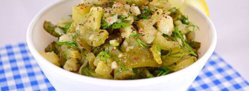 салат с картофелем и маринованными огурцами. Шаг 4