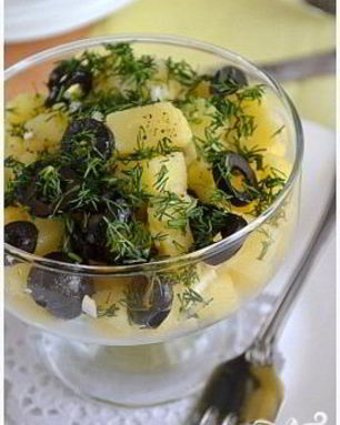 Салат с картофелем