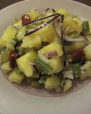 Салат с картошкой и солеными огурцами