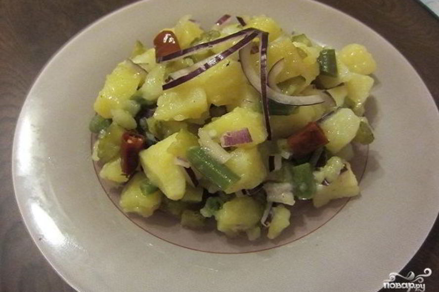 Рецепт салата с картошкой и солеными огурцами