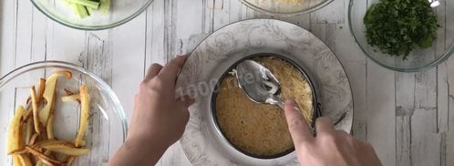 салат с жареной картошкой. Шаг 11