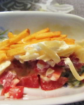 Салат с жареным картофелем