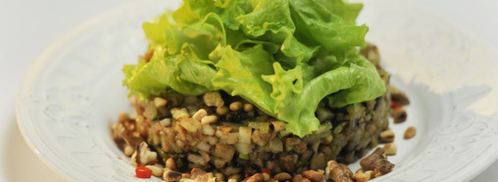 теплый картофельный салат с орехами. Шаг 4