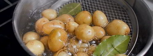 теплый салат с картофелем и осьминогом. Шаг 4