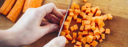 оливье с ароматной куриной грудкой. Шаг 2