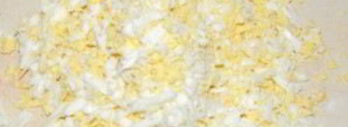 оливье с креветками и авокадо. Шаг 3