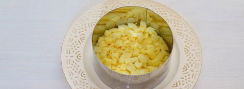 оливье с семгой. Шаг 4