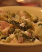 Оливье с солеными огурцами