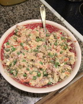 Оливье с сосисками