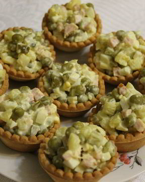 Оливье в тарталетках