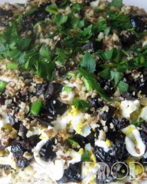 Салат Дамский каприз с черносливом