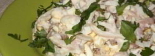 салат из кальмаров с заправкой. Шаг 7