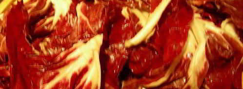 салат из красного цикория, копченой утиной грудки, апельсинов и орехов. Шаг 2