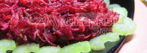 салат из овощей с яблочком и кунжутом. Шаг 7