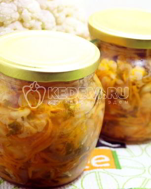 Салат из цветной капусты с зеленью на зиму