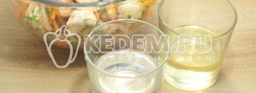 салат из цветной капусты с зеленью на зиму. Шаг 8