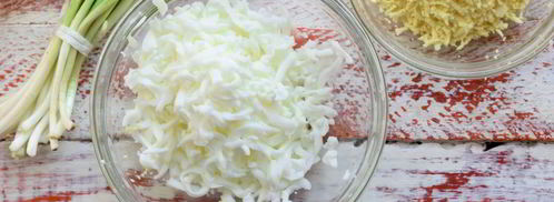 салат мимоза с сыром. Шаг 2