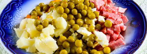 салат московский с копченой колбасой. Шаг 7