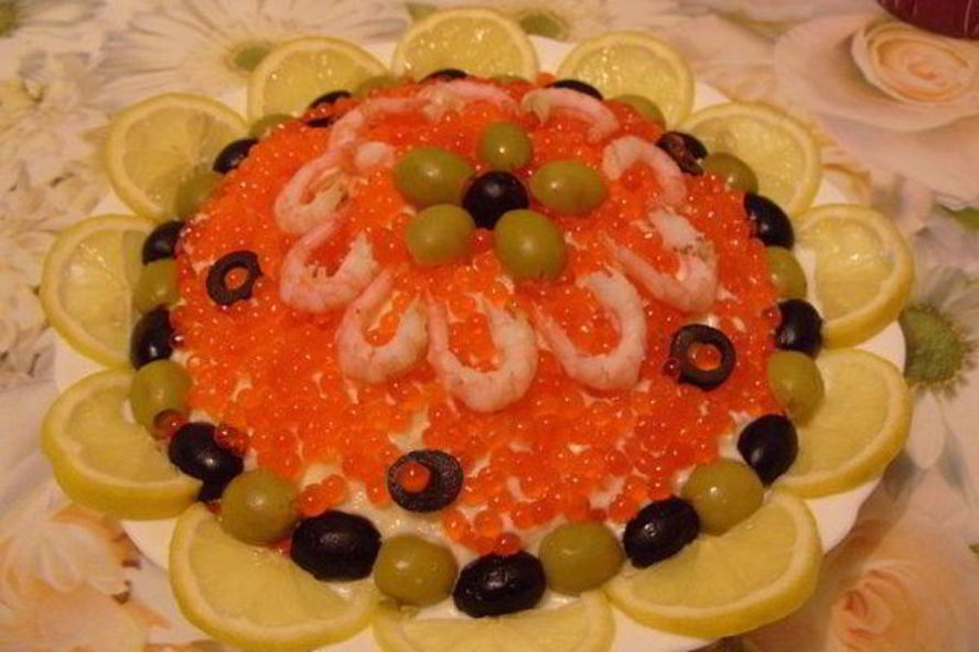 Рецепт праздничного салата креветки под шубой