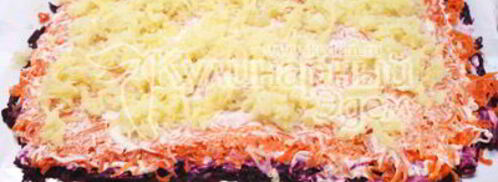 салат-рулет селедка под шубой. Шаг 4