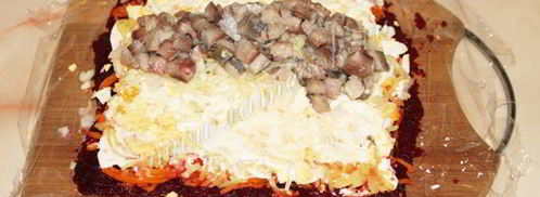 селедка под шубой рулетом. Шаг 14