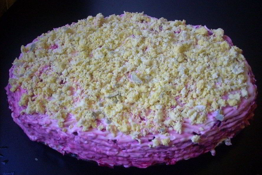 Рецепт селедки под шубой со шпротами