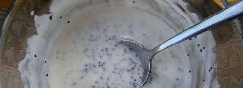 салат с апельсином, грибами, помидором и маковым соусом. Шаг 2