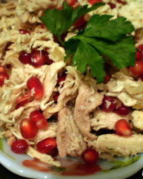 Салат с курицей и гранатом