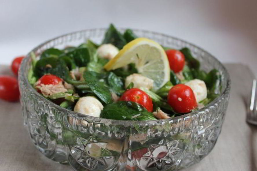 Рецепт салата с тунцом