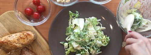 салат цезарь с беконом. Шаг 3