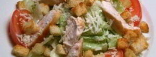 салат цезарь с курицей копченой. Шаг 9