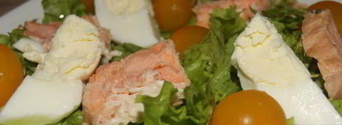 салат цезарь с рыбой. Шаг 4