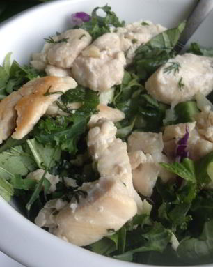 Салат Цезарь с зеленью