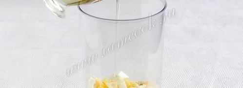 соус для салата цезарь на йогурте. Шаг 4