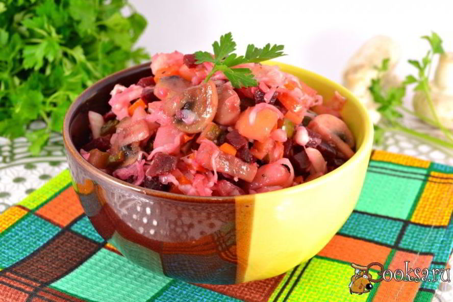 Рецепт винегрета с жареными шампиньонами и квашеной капустой
