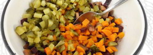 винегрет с жареными шампиньонами и квашеной капустой. Шаг 4