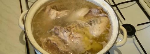 борщ на курином бульоне с отварной свеклой. Шаг 4