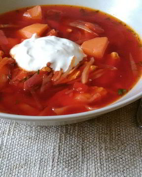 Борщ на курином бульоне