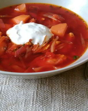 Борщ на курином бульоне