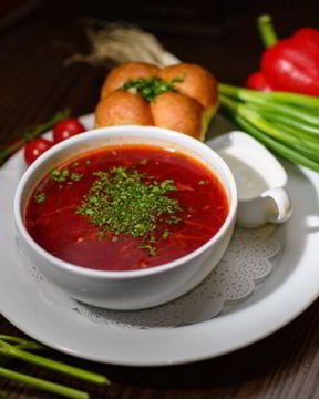 Борщ с чесноком и зеленью