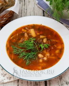 Борщ с консервированной фасолью