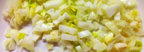 борщ со свеклой свежей. Шаг 2