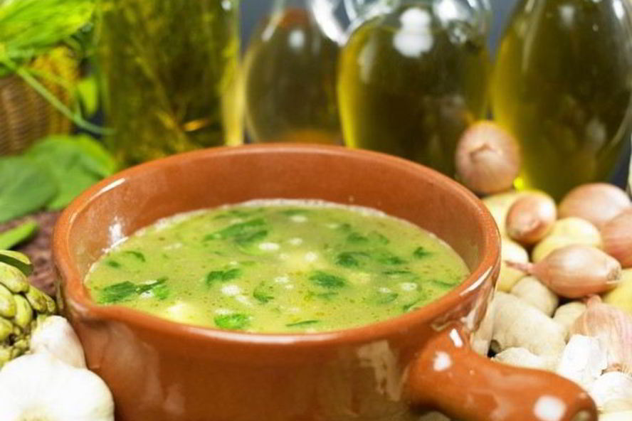 Рецепт холодного борща со шпинатом